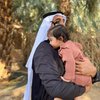 Potret Baby Guzel saat Ikut Umrah Orangtuanya, Pesonanya Udah Kayak Anak Kecil Arab Asli Nih!