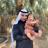 Potret Baby Guzel saat Ikut Umrah Orangtuanya, Pesonanya Udah Kayak Anak Kecil Arab Asli Nih!