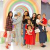 11 Momen Perayaan Ulang Tahun ke-1 Baby Adzam, Nathalie Holscher Kompak Pakai Baju Kembaran dengan Kekasih