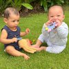 11 Potret Playdate Baby Don dan Izz di Bali, Gemas Rebutan Mainan Sampai Nangis Guling-Guling di Rumput!