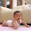 10 Potret Baby Moana Tertawa Lepas Hanya Menggunakan Kaus Kutang, Aksinya Langsung Bikin Netizen Gemas