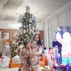10 Potret Perayaan Natal Keluarga Momo Geisha, Senyum Bahagia Terpancar dari Dua Buah Hatinya