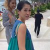 Deretan Potret Mieke Amalia Liburan ke Bali, Pamer Punggung Belang karena Kelamaan Berjemur