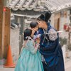 10 Potret Keluarga Jevin Julian Pakai Baju Adat Khas Korea Selatan, Rinni Wulandari Cantik Banget Berbalut Hanbok