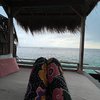 Deretan Potret Liburan Santai Luna Maya di Bali, Bareng Keluarga Nikmati Pantai