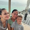 Deretan Potret Liburan Santai Luna Maya di Bali, Bareng Keluarga Nikmati Pantai