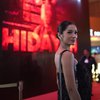 8 Potret Fanny Ghassani di Gala Premier Film Hidayah, Tampil Anggun dengan Gaun Hitam