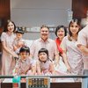Deretan Potret Perayaan Imlek Glenn Alinskie di Rumah Sakit, Tetap Bahagia Pakai Baju Cheongsam