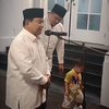 Potret Kelakuan Random Al Nahyan Cucu Jokowi saat Temani Prabowo Pidato, Asyik Joget-Joget! 