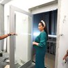 Deretan Potret Nagita Slavina Takut Coba Lift di Rumah Baru, Saking Kagetnya Sampai Peluk Erat Raffi Ahmad
