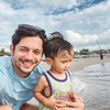 Deretan Potret Bintang FTV Andrew Andika saat Momong Anak, Papa Muda Idaman Banget Deh!