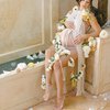 13 Maternity Shoot Terbaru Jennifer Bachdim Sebelum Lahiran, Estetik Kenakan Gaun Tembus Pandang