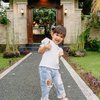 Cute Overload! Ini 10 Potret Ariella Anak Yuanita Christiani yang Makin Cantik dan Jago Pose Depan Kamera