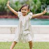 Cute Overload! Ini 10 Potret Ariella Anak Yuanita Christiani yang Makin Cantik dan Jago Pose Depan Kamera