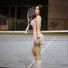 Ini Potret Maria Vania Main Tenis Pakai Baju Mini, Pesonanya Bikin Meleleh