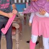 10 Momen Ria Ricis saat Latihan Berkuda, Tampil Ngejreng dengan Outfit Serba Pink