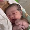 Potret Perdana Baby Kiro Zayden, Anak ke-4 Jennifer Irfan Bachdim yang Wajahnya Bule Banget!