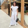 Potret OOTD Ussy Sulistiawaty Tampil Menawan Bebalut One Set outfit Warna Putih, Aura ABG-nya Bikin Salfok Netizen