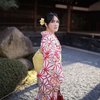 10 Shandy Aulia Pakai Kimono di Jepang, Sampai Sempet Susah Jalan Lho!