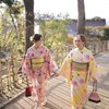10 Shandy Aulia Pakai Kimono di Jepang, Sampai Sempet Susah Jalan Lho!