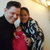 Potret Gracia Indri Asuh Buah Hati Tanpa Bantuan Babysitter, Kompak sama Suami Bule