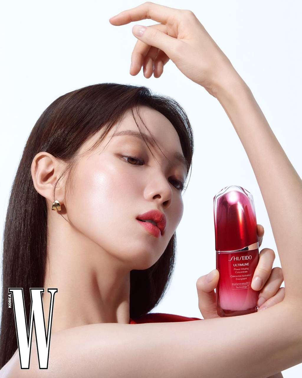 10 Potret Terbaru Lee Sung Kyung untuk Majalah W Korea, Pesonanya  Tuai Decak Kagum