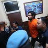10 Potret Ammar Zoni setelah Ditangkap Polisi Terkait Kasus Narkoba, Wajah Tampak Menyesal Menahan Tangis