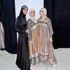10 Potret Nabila Syakieb Berhijab saat Jadi Model Fashion Show, Auranya yang Kalem Bikin Hati Adem!
