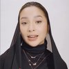 7 Pesona Nikita Willy Kenakan Hijab Sambut Ramadan, Tampil Cantik dengan Make Up Flawless