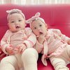 Potret Terbaru Si Kembar Alma dan Alsha Anak Anisa Rahma, Gemasnya Overload!