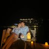 Deretan Potret Romantis Anjasmara dan Dian Nitami Liburan di Pulau Komodo, Kemesraannya Bikin Iri Jomblo!