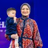 Diajak Kerja, Ini Potret Gemas Baby Adzam yang Ikut Nathalie Holscher Fashion Show Jadi Model Baju Lebaran