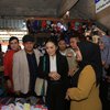 Potret Krisdayanti Tenteng Tas Hermes Puluhan Juta saat Blusukan ke Pasar, Auto Jadi Sorotan Netizen!