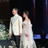 Potret Bucin Lee Seung Gi dan Lee Da In Selama Pesta Pernikahan, Nempel Terus Nih Kayak Perangko!