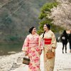 Febby Rastanty Tampil Kompak Pakai Kimono dengan Sang Ibu, Dua-duanya Cantik Banget!