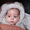 Deretan Potret Baby Nova Lynn Anak Gracia Indri yang Menginjak 4 Bulan, Makin Lucu dan Gemesin Banget!