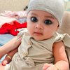  Potret Terbaru Mehra Keponakan Ayu Ting Ting, Bikin Salfok Pakai Celak Mekah Disebut Filter Instagram