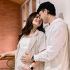 Potret Gender Reveal Masayu Clara yang Bakal Dikaruniai Bay Kembar, bahagia Banget!