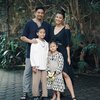 Beda Keyakinan, Ini Potret Keluarga Sharena Gunawan dan Ryan Delon yang Dipuji karena Tetap Rayakan Idul Fitri 