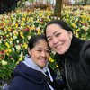 Potret Gracia Indri Pertama Kali Kunjungi Kebun Tulip bareng Keluarga, Senyumnya Merekah Banget!