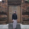 Potret Gagah Verrell Bramasta Pakai Baju Adat Jawa, Pesonanya Bikin Kelepek-Kelepek Kaum Hawa