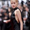 Deretan Potret Rose BLACKPINK di Festival Film Cannes 2023, Tampil Memukau dengan Dress Hitam dari Saint Laurent
