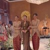 Potret Hesti Purwadinata dan Medina Jadi Pengapit saat Enzy Storia Menikah, Definisi Sahabat Karib bak Saudara Kandung