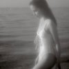 Potret Agatha Chelsea Bersantai di Pantai, Disebut Mermaid Nyasar oleh Netizen
