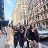 Berasa Gadis Semua, Ini Potret Reza Artamevia Bareng Aaliyah Massaid dan Zahwa Selama di New York