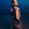 10 Potret Cinta Laura Hadiri Lights On Women Awards, Pakai Gaun yang Terinspirasi dari Legenda Jaka Tarub dan Tujuh Bidadari