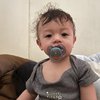 Udah Berusia 1 Tahun, Ini Potret Terbaru Baby Arash Anak Kedua Bryan Mckenzie dan Faradilla Yoshi yang Wajahnya Makin Bule