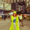 Keren Maksimal! Potret Tasya Farasya Jalan-Jalan di Jepang Pakai Outfit Warna Kuning Neon Banjir Pujian