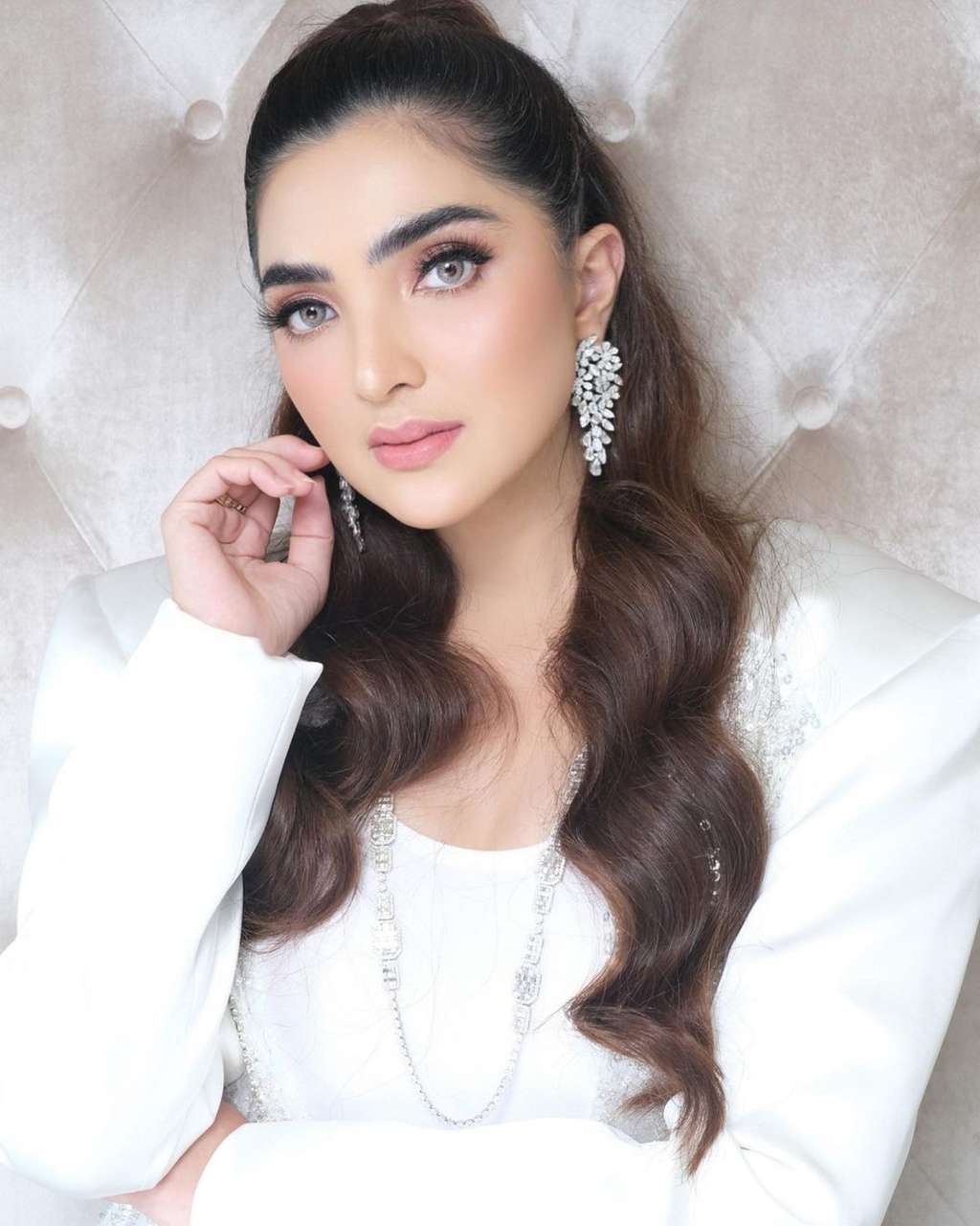 Pesonanya Disebut Bak Bidadari Turun Dari Surga, Photoshoot Terbaru Ashanty Sukses Bikin Terpukau