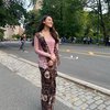 Tampil Kenakan Crop Top, Ini 10 Potret Liburan Aaliyah Massaid di New York